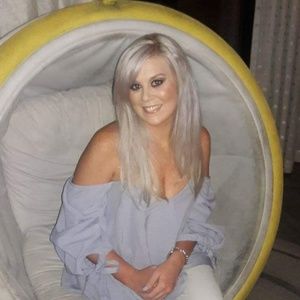 Meet your Posher, Niki